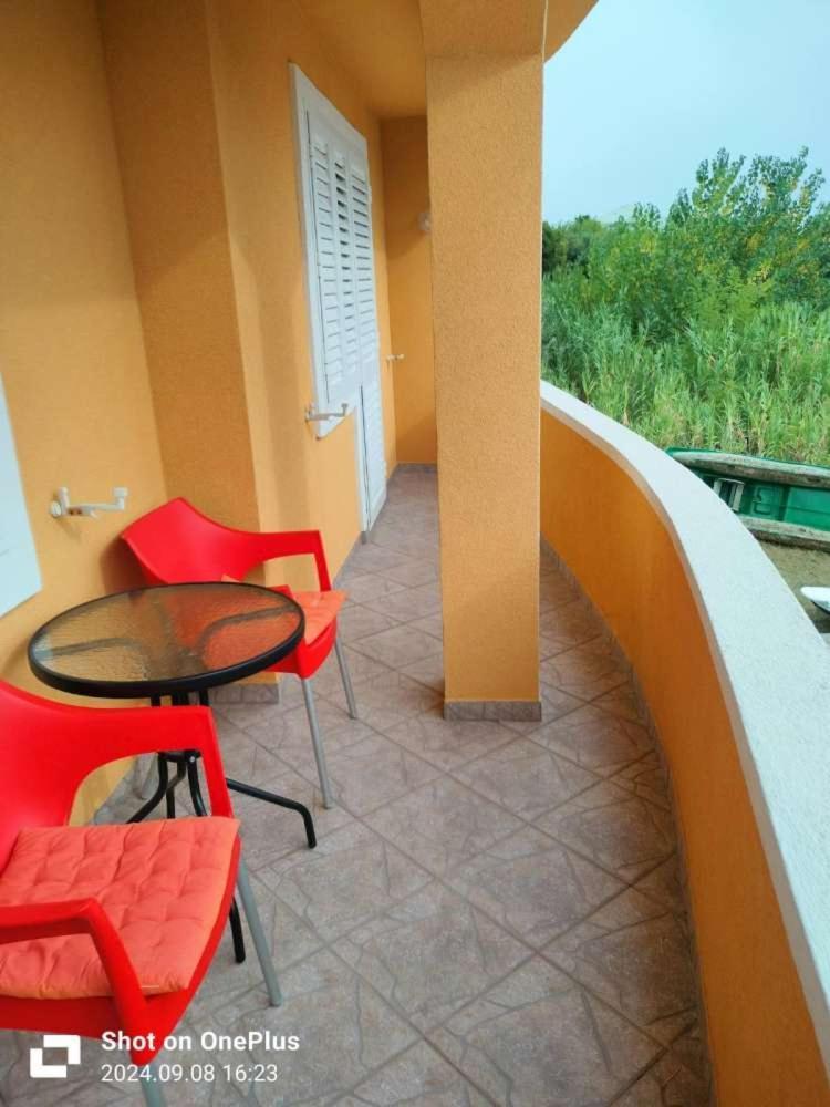 Apartmani Lipa Rtina Esterno foto